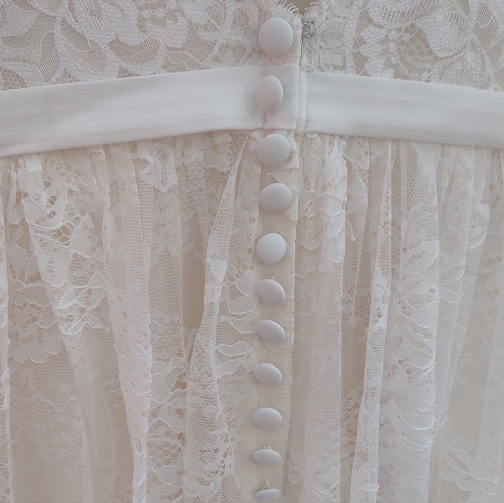 Boho lace wedding dress. - Picture 6 of 10